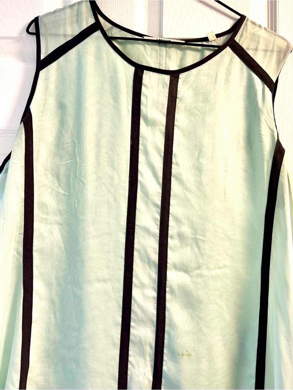 JBrand silk Light Mint Sleeveless Top with Black Piping